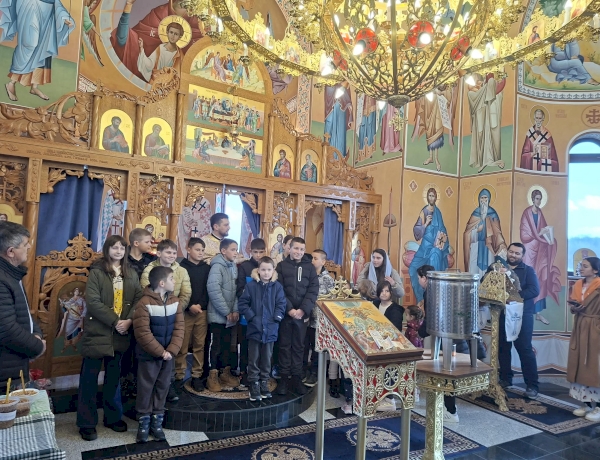 Подјела пакетића поводом Св. Саве у Љебу